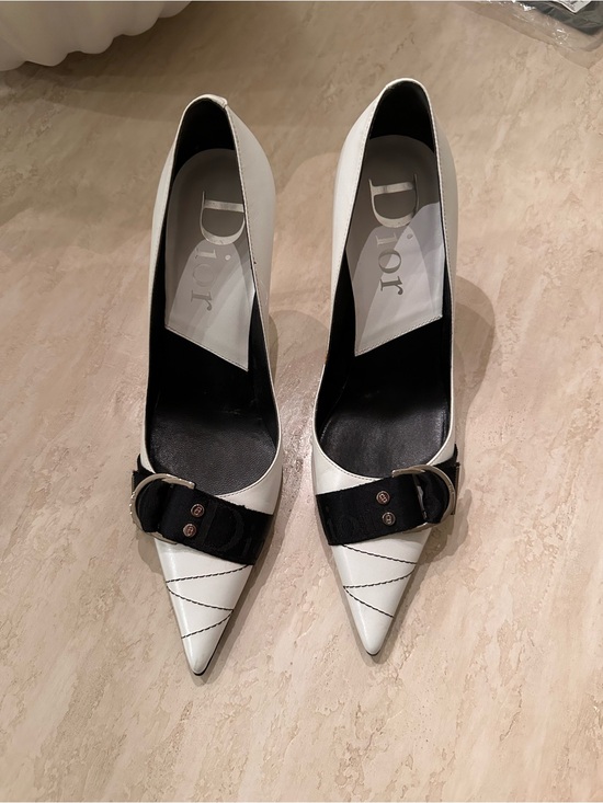Dior Shoes - Worn once/like new Vintage Dior Cherie Pointy Pumps;; Size 36; beautiful heels